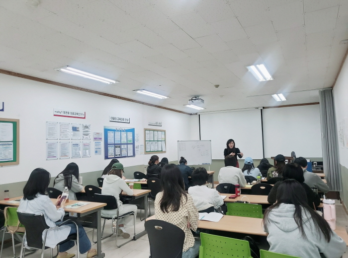 [꾸미기]0418-의료.jpg