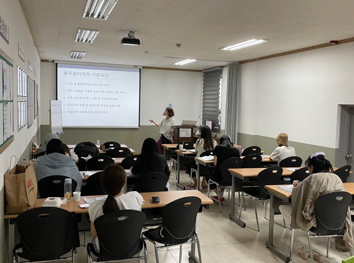 [꾸미기]0811-병종실(권유리).jpg